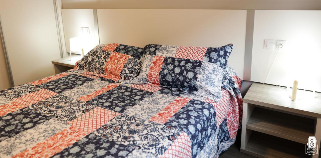 dp85 Apartamentos Sarria Bagian luar foto
